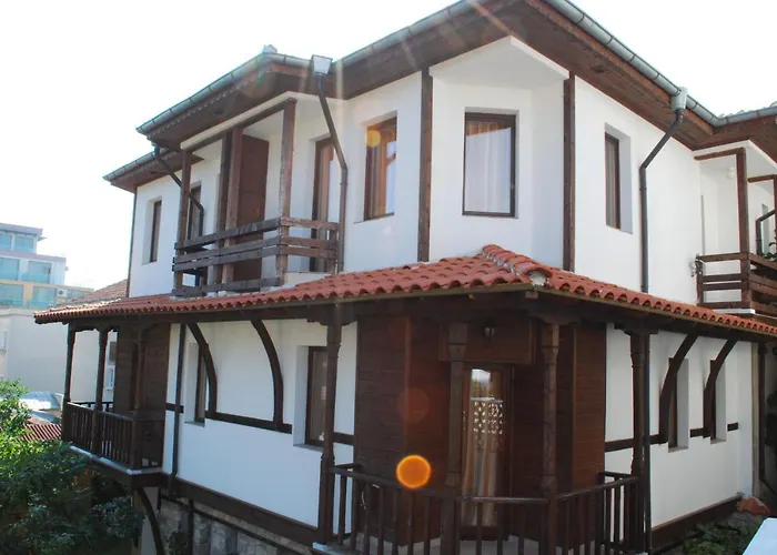 Къща за гости Katya 4*