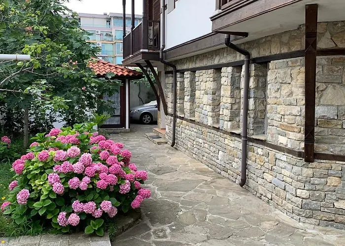 Къща за гости Katya