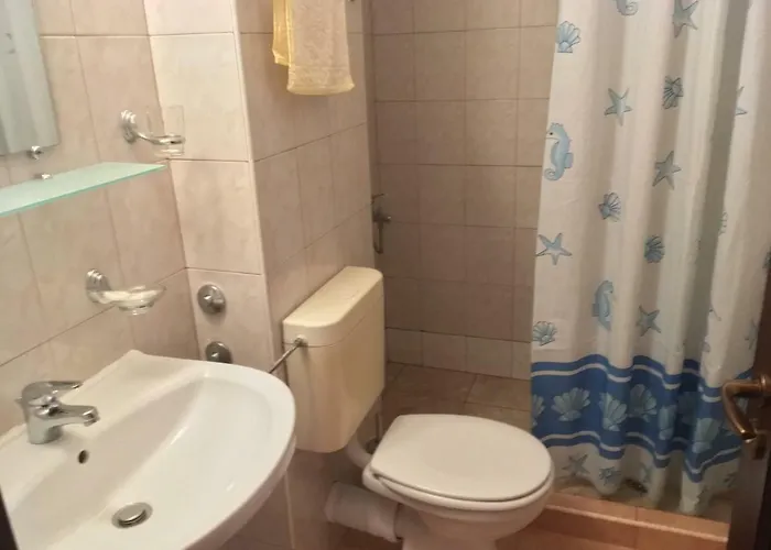 Къща за гости Katya 4*